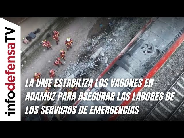 La UME estabiliza los vagones en Adamuz para asegurar las labores de los servicios de emergencias