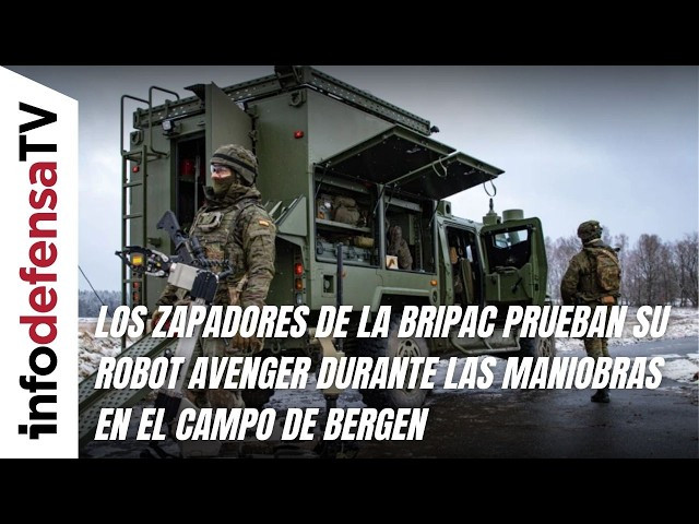 Los zapadores de la Bripac prueban su robot Avenger durante las maniobras en el campo de Bergen
